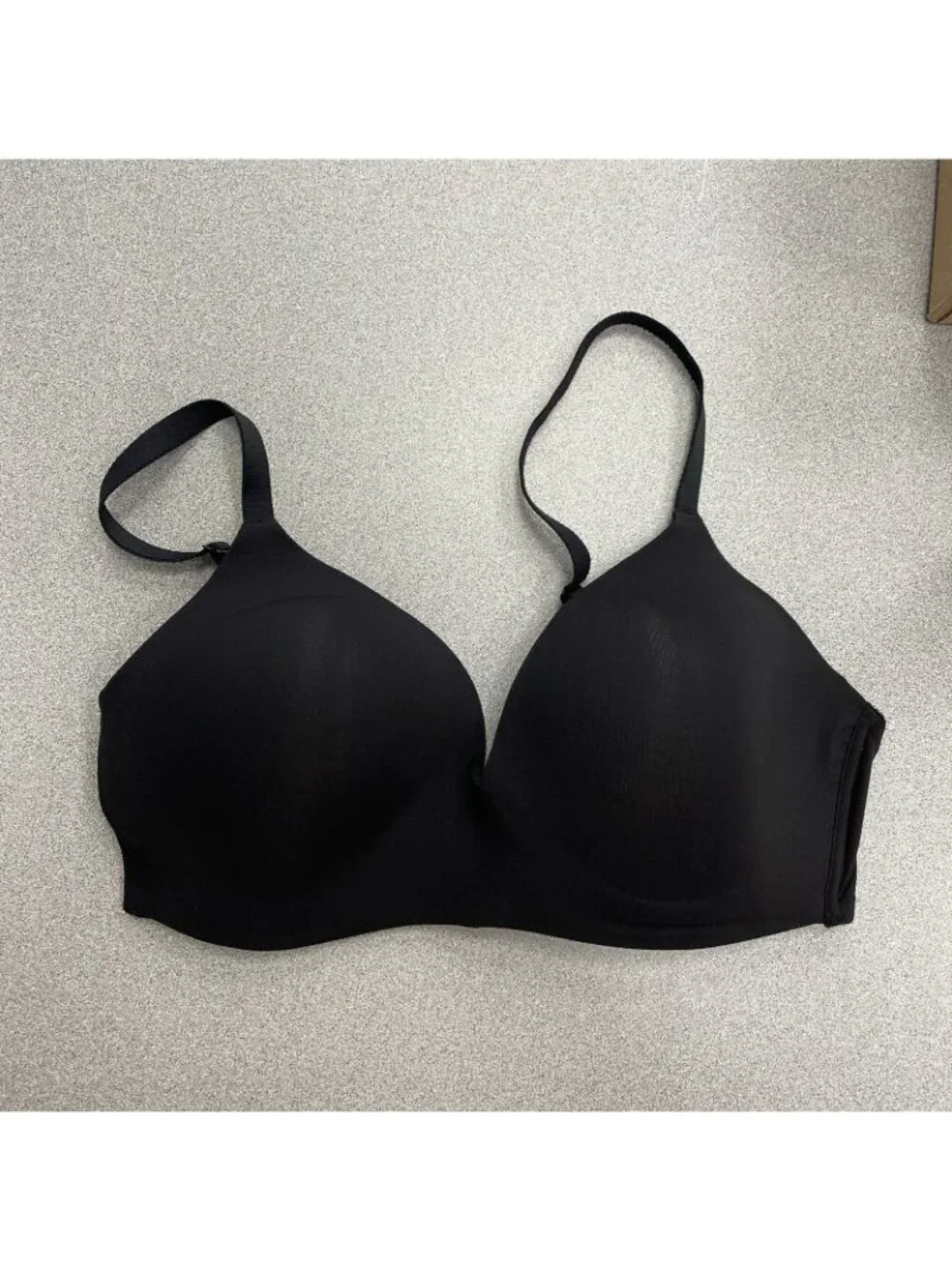 NWT Calvin Klein Women's M 2-Pack Lightly Lined Wirefree Bras Black & Tan B0769